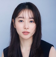 桜井日奈子、余命宣告された美容師役で主演 ヒューマン・ファンタジー「死神バーバー」映画化決定