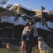 『しあわせな選択』2025 CJ ENM Co., Ltd., MOHO FILM ALL RIGHTS RESERVED