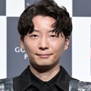 星野源、“激変”韓国メイク姿に反響相次ぐ「新鮮すぎて一瞬誰かと」「今までにないスタイリング」