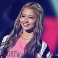 フォーエイト48あみか「レイヤーカット復活」に絶賛の声「色も髪型も似合いすぎ」「別人級」