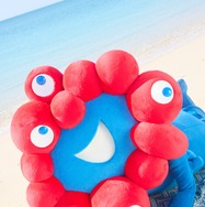 ミャクミャク、1stグラビア写真集決定 2泊3⽇沖縄ロケで撮影・お渡し会も実施【I myaku you.】