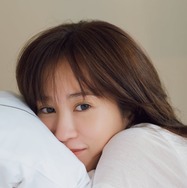 前田敦子「月刊ヤンマガ」表紙で素肌輝く ラスト写真集「Beste」未掲載カット公開