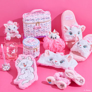 PLAZA限定アイテム© Disney