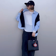 そろそろ【ユニクロ】シアーＴをワードローブに。レイヤードコーデで一気に春感が増す大人のデニムスタイル【40代の毎日コーデ】