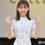 NMB48メンバー、ミニ丈から美脚際立つ「天使降臨」「スタイル抜群」と絶賛の声