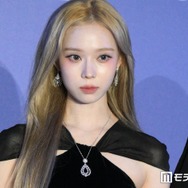 aespaウィンター、水着×デニムパンツの斬新コーデで美スタイル披露「美しすぎて目を奪われる」「完璧ボディ」の声