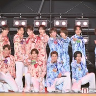 “秋元康プロデュース”SHOW-WA＆MATSURI「ヘビロテ」スタンドマイク使い本気カバー「平均年齢36歳、最年長42歳の昭和歌謡グループになっています」【関コレ2026S/S】