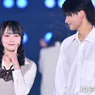「今日好き」かなりのカップル、ステージ上で頬キス 恋人繋ぎでラブラブオーラ全開ランウェイ【関コレ2026S/S】