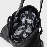 バッグ ￥9,900（tax in）　ブラック ©Disney