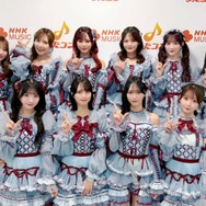 ＝LOVE、中森明菜の名曲「少女A」カバー 歌手・市川由紀乃との一夜限りのコラボ演出に反響