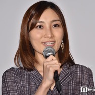 しみけんと“事実婚解消”はあちゅう、長男小学校入学式の家族3ショットに反響「素敵すぎる」「息子さん大きくなった」