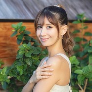 吉川ひなの、活動再開を発表 沖縄拠点に新たなスタート