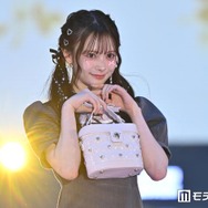 AKB48新センター・伊藤百花、美肌輝くオフショルワンピ姿披露「透明感がすごい」「天使みたい」と反響