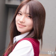 「今日好き」榊原樹里（じゅり）、美脚際立つミニボトム黒コーデのカフェショット公開「美少女すぎる」「憧れのスタイル」と反響