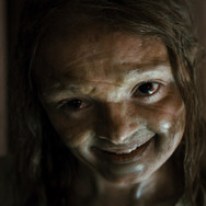 『THE MUMMY／ザ・マミー 棺の中の少女』戦慄場面写真＆和やかメイキングショット