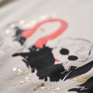 『プラダを着た悪魔』Stola.別注Tシャツ© 2025 20th Century Studios.