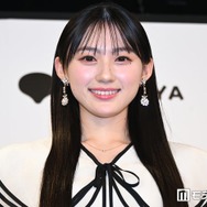 乃木坂46川崎桜、ほっそり二の腕際立つミニ丈ドレス姿が話題「華奢で綺麗」「天使みたい」