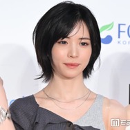 NiziU、ステージ前に少しネタバレ「もっとみなさんの近くで」360度ステージに意気込み【KCON JAPAN 2026／レッドカーペット】