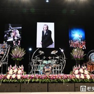 LUNA SEAドラマー真矢さん「お別れの会」に約1000人参列 祭壇には3つのドラム並ぶ