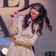 「今日好き」藤田みあ、ハーフツインで可愛さ全開 ミニスカ制服姿でスラリ美脚「お姫様みたい」「スタイル良すぎ」の声【学生ランウェイ】