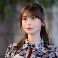 「10回切って倒れない木はない」長濱ねる、流暢な韓国語セリフ披露「イカゲーム」女優との掛け合いに称賛の声「発音もイントネーションも自然」
