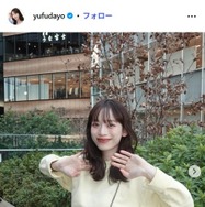 第1子出産のサッカー日本代表・上田綺世選手の美人妻、娘との2ショット公開「すでに美人さん」「すっかりママの顔」と反響