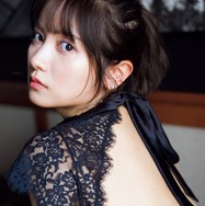 桃月なしこ「月刊ヤンマガ」登場で美背中披露 2nd写真集秘蔵カット公開