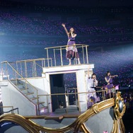 乃木坂46梅澤美波、卒業した同期・久保史緒里＆山下美月Wセンター楽曲で中心に立つ「涙腺崩壊」「エモい」と反響続々【14thバスラ DAY2】