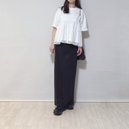 低身長さんでもバランス美人！白のドッキングＴシャツで作るモノトーンスタイル【40代の毎日コーデ】