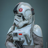 インペリアル・レムナント AT-ATドライバーフィギュア© &  Lucasfilm Ltd.