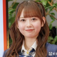 卒業発表のAKB48大盛真歩、平成レトロカフェでミニスカ美脚披露「この可愛さはズルい」「上目遣いがたまらない」とファン悶絶