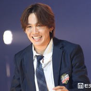 「今日好き」酒井理央（りお）、王道制服コーデで登場 プレゼント投げ入れファンサービスで観客沸かす【学生ランウェイ名古屋】