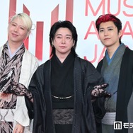 【MAJ2026】Mrs. GREEN APPLE、レッドカーペットにサプライズ登場 和装で降臨