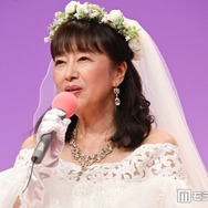 かたせ梨乃、ウエディングドレス姿披露 自認16歳の美少女役に笑顔「恋するって楽しいです」【夫婦と16歳～狂気の隣人～】