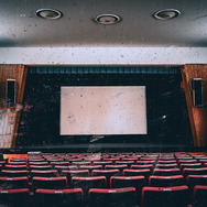 世界線選択ゲーム「僕たちの映画館」©僕たちの映画館2026製作委員会