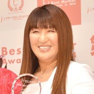 北斗晶、4匹の愛犬と遊ぶ孫の姿公開「すっかり大きくなってる」「ずっと見ていられる可愛さ」の声