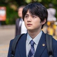 【リーガルビート –逆転の法廷– 第1話】吃音がある新人弁護士・泰地空（鈴鹿央士）“隠された真実”を紐解いていく