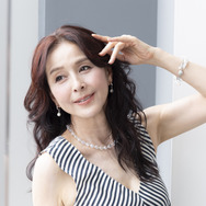 「飛行機のドアが閉まったらひたすら涙を流して泣いていました」。杉本彩、「死ぬほどの痛み」子宮腺筋症と「逆さまになってスマホを持った」血管迷走神経反射の壮絶闘病
