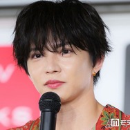 FANTASTICS佐藤大樹、台湾土産を贈った先輩明かす「毛筆がすごく得意な方」【In Motion】