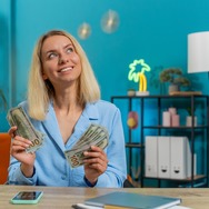 52歳独身、貯金300万円。特に贅沢はしていないけど、老後資金が不安です。FPに相談に行ったら言われたことは【2026年お盆ベストセレクション】
