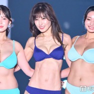 熊田曜子・白川愛梨・星野琴、恒例“水着ランウェイ” コート脱ぎ捨て美ボディ開放【関コレ2026A/W】