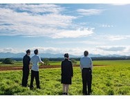 十勝地域の地域みらい留学のようす（左：北海道大樹高等学校、中：北海道鹿追高等学校、右：北海道更別農業高等学校）