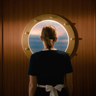 『ガール・アンド・スパイダー』© 2021 Beauvoir Films / Zürcher Film / SRF