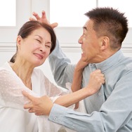 不倫した側から離婚請求できる？浮気されたのに離婚できない？裁判所で理由として認められる「意外なルール」