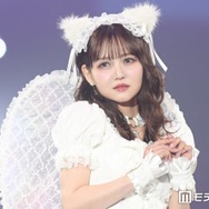 佐藤ノア、美ウエストチラリのショート丈トップスコーデ公開「腹筋すごい」「スタイル抜群」の声