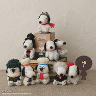 ランダムマスコットキーチャーム 各￥1,980※10種類のうち1つはシークレット／© 2026 Peanuts Worldwide LLC
