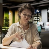 男性がデートで「ああっ、オバサンだ！」と幻滅してしまう40代女性の振る舞いとは