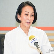 中村江里子アナ「家族3人でのパリ生活スタート」夫＆次女の手つなぎショット公開「映画のワンシーンそのもの」「2人ともスタイル抜群」と反響