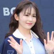 久間田琳加、圧巻美脚際立つ“真っ白おばけ”ミニワンピコーデでディズニー満喫「驚異の脚の長さ」「天使すぎる」と反響