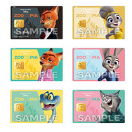 クレジットカード風ステッカー　550円© Disney